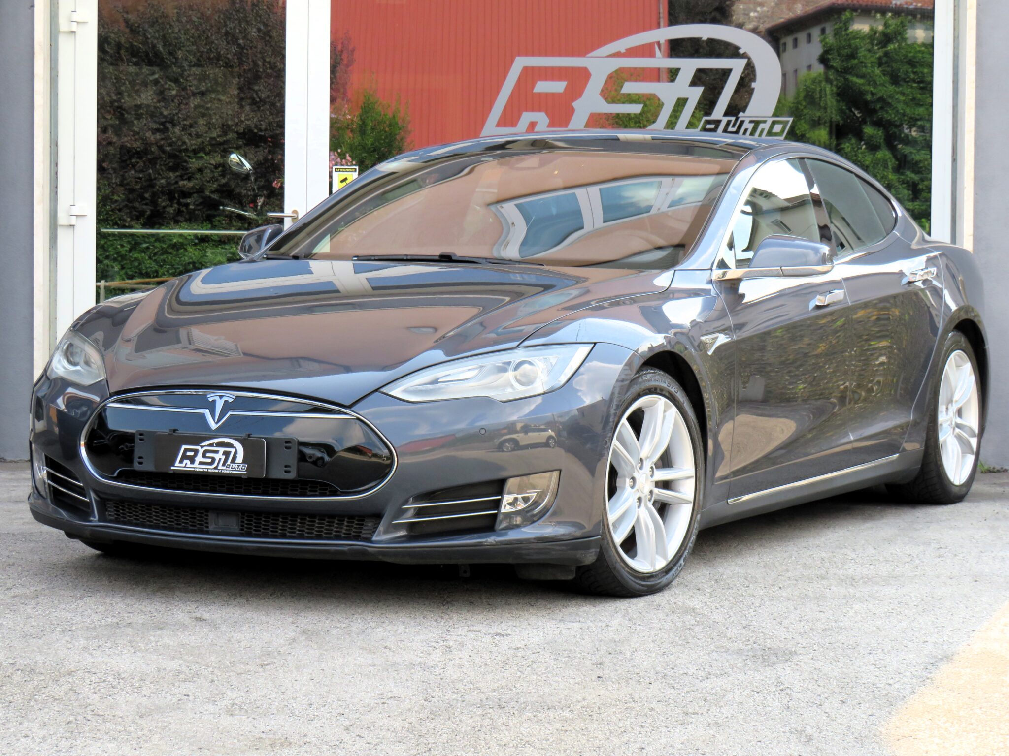 Tesla Model S