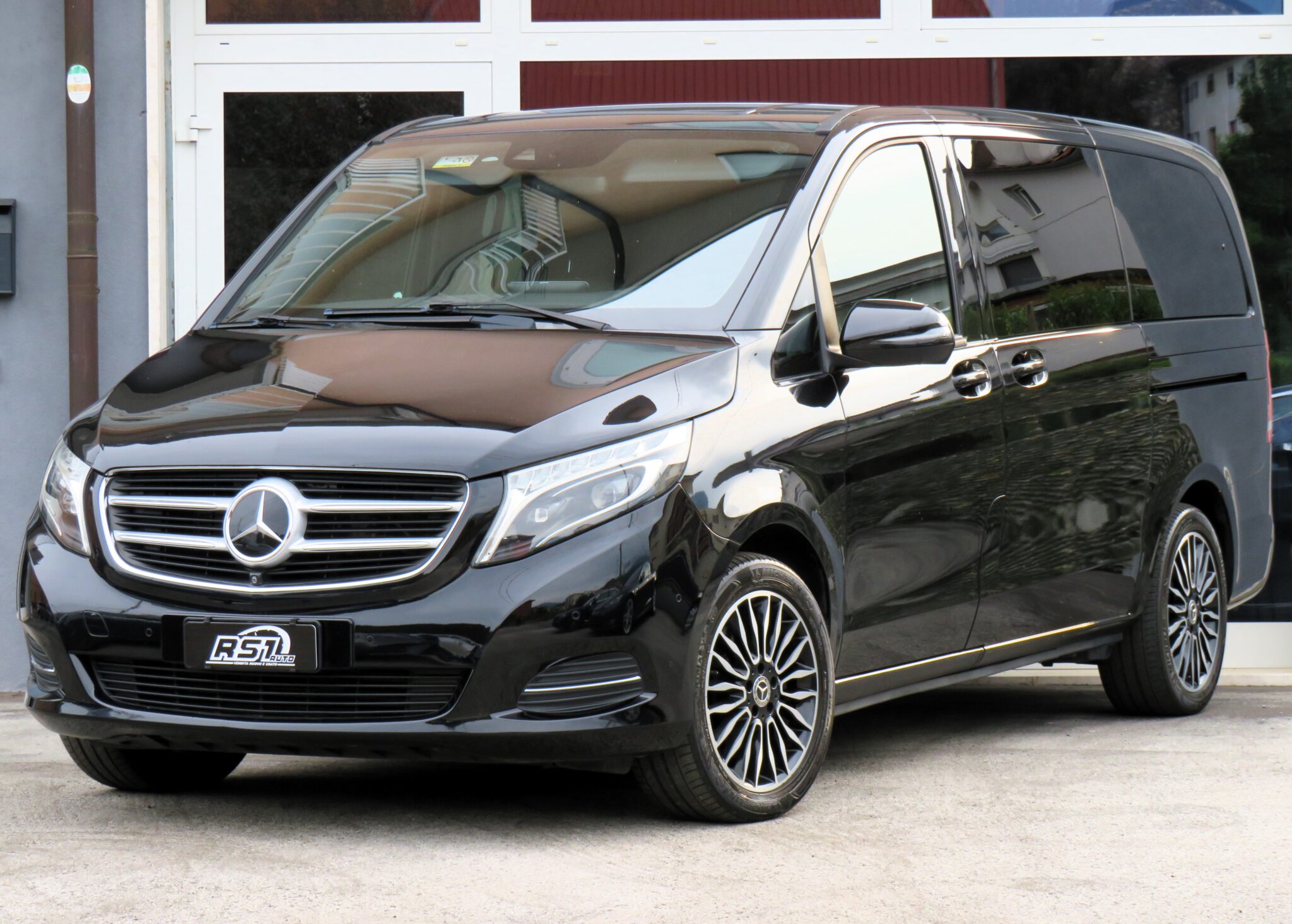 Mercedes-Benz V