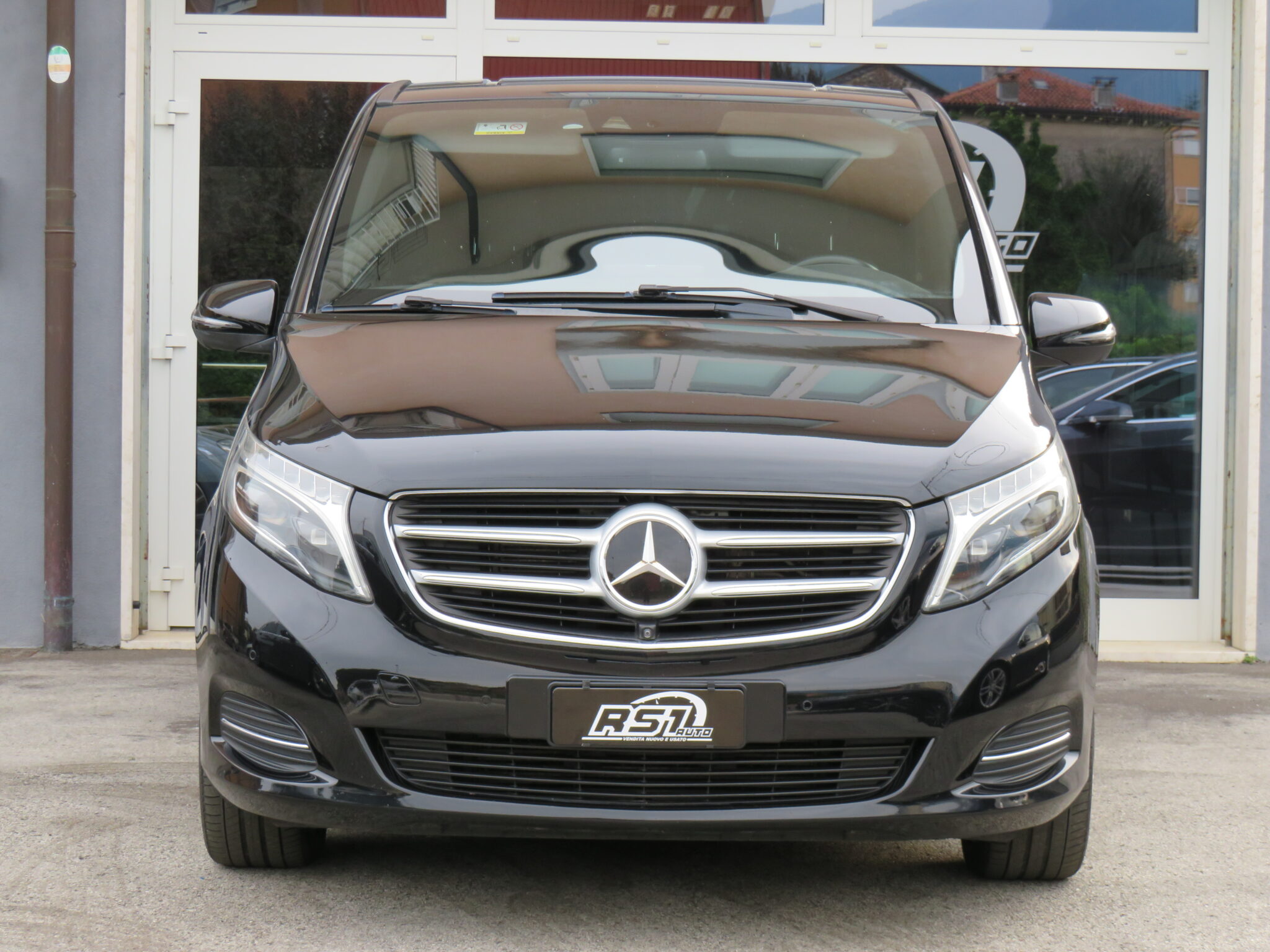 Mercedes-Benz V