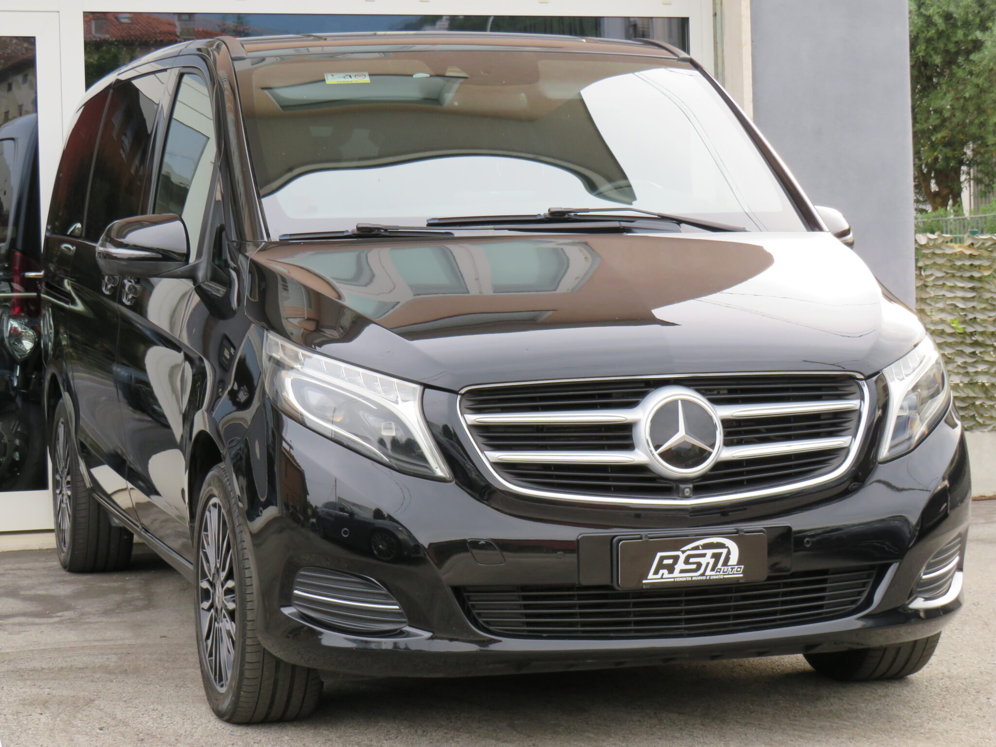 Mercedes-Benz V