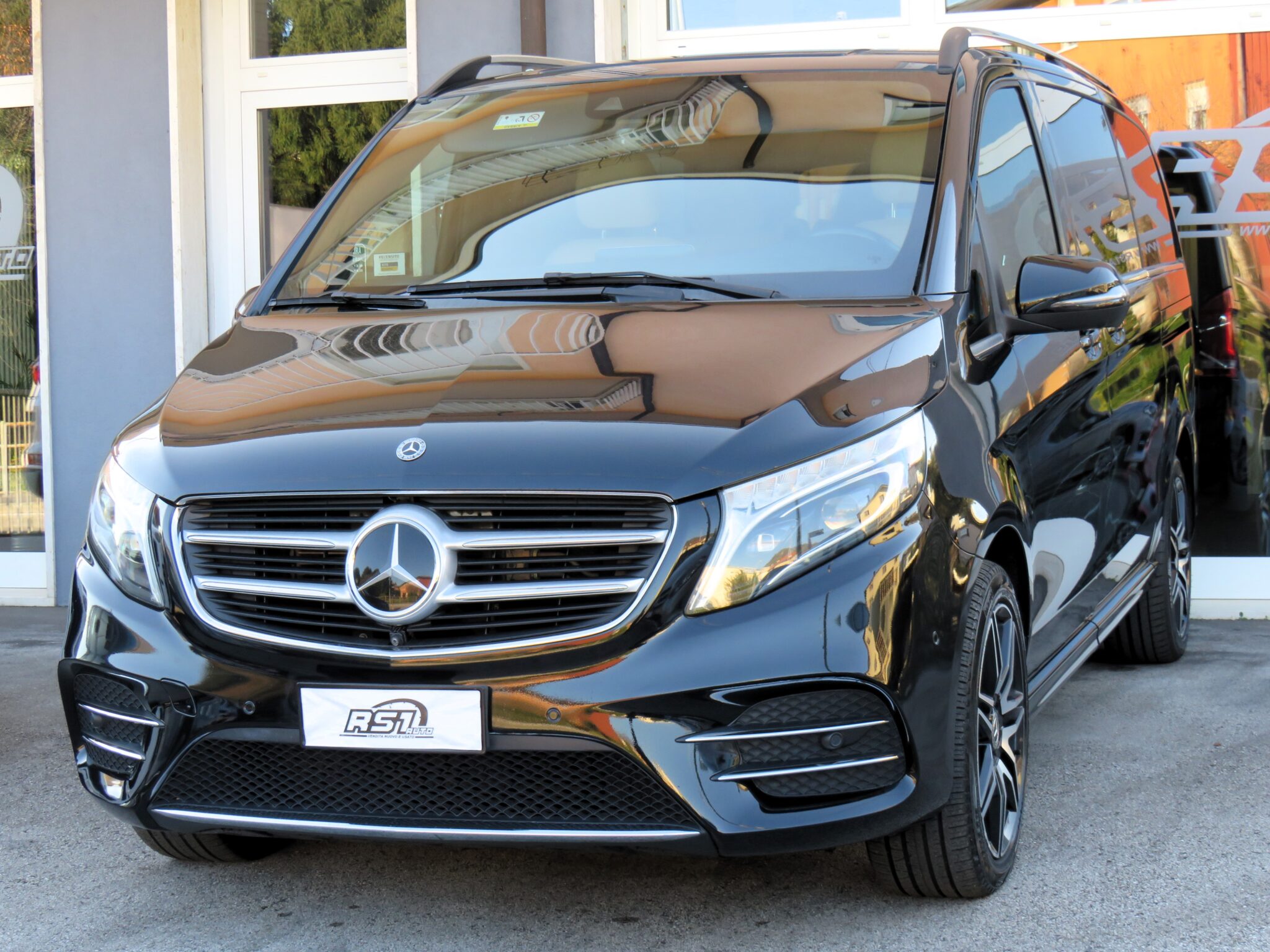 Mercedes-Benz V