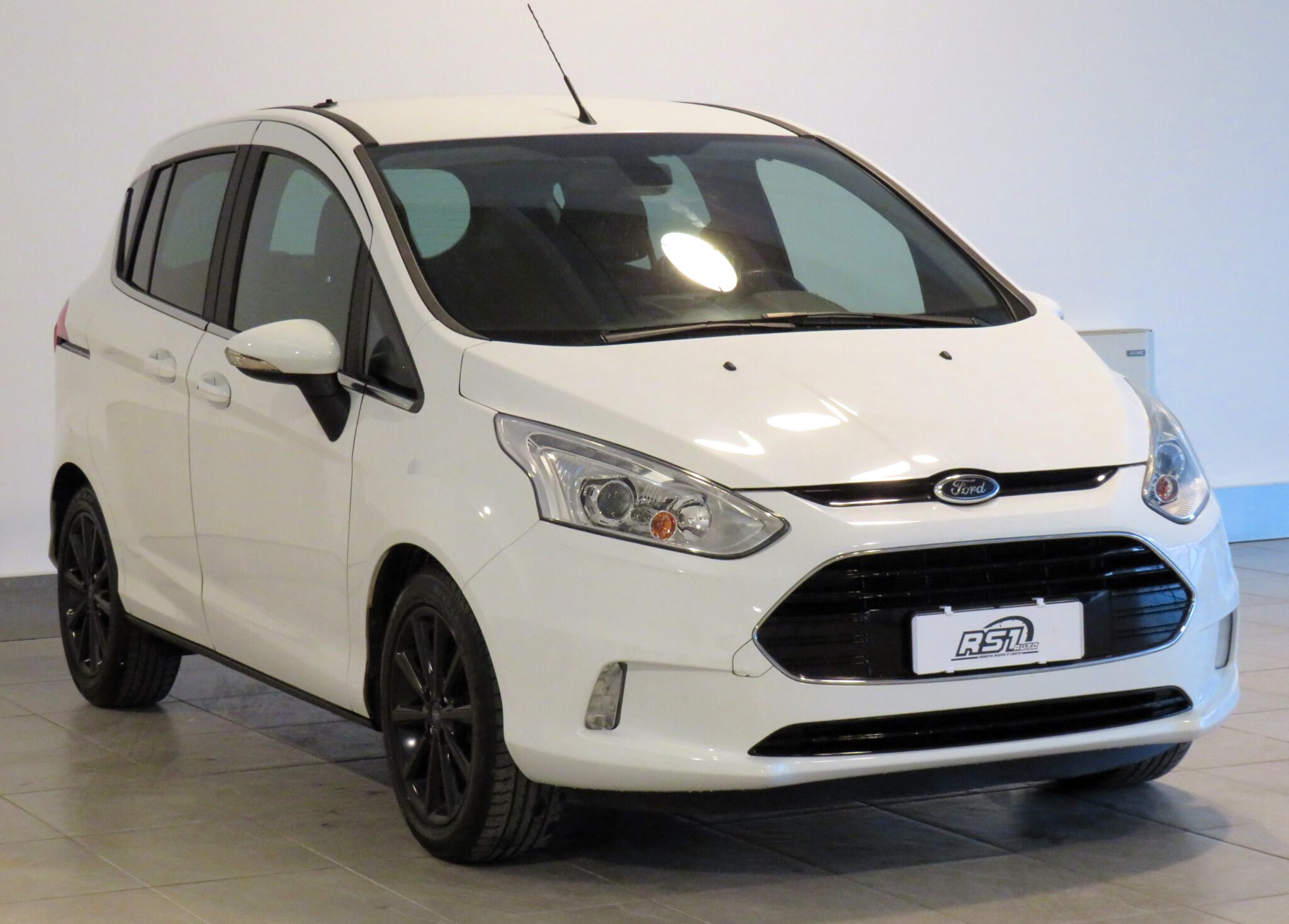 FORD BMAX