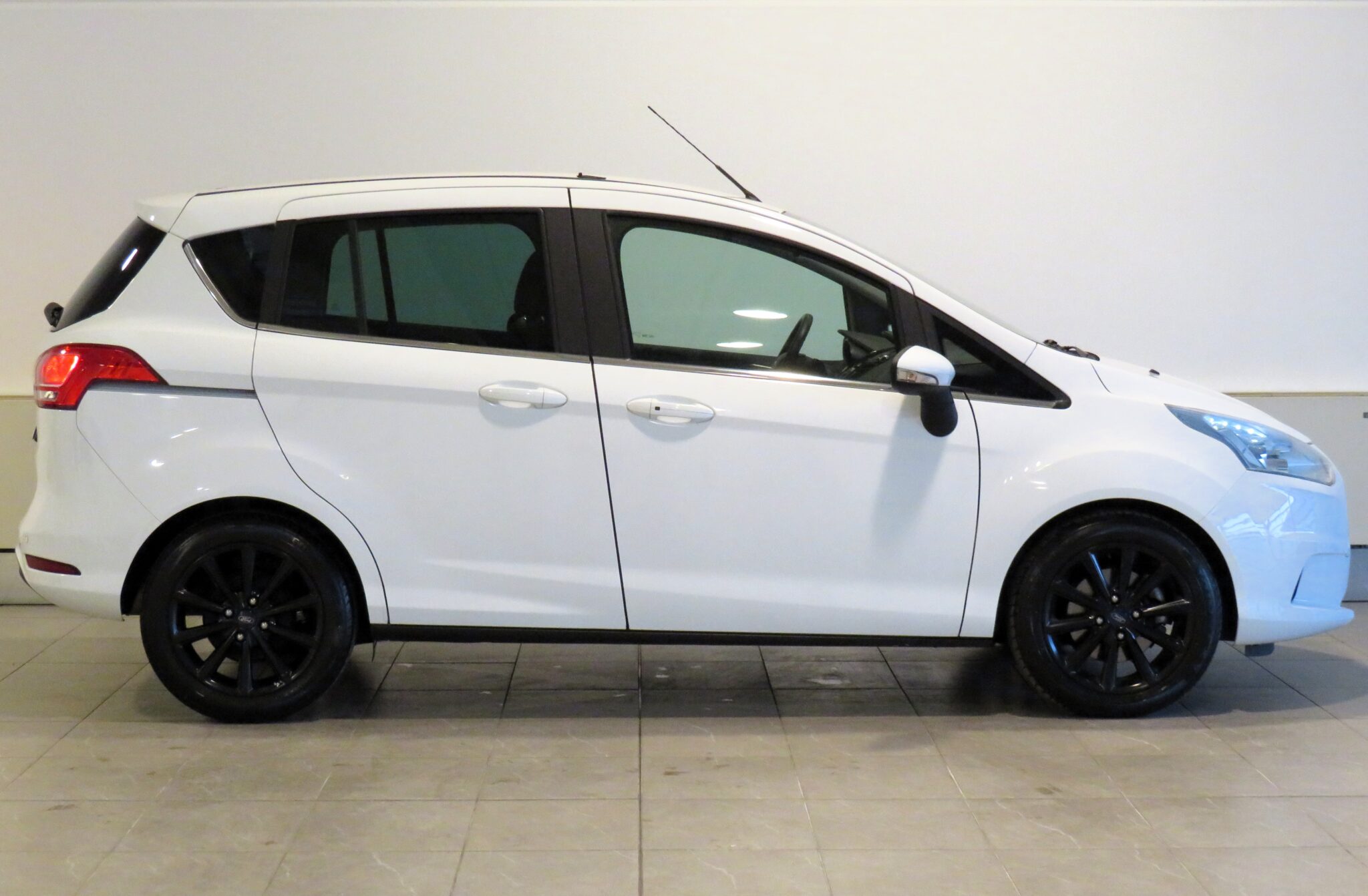 FORD BMAX